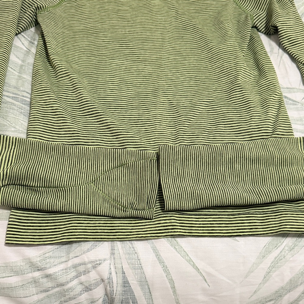 Lululemon Striped Green Long Sleeve Top - Picture 5 of 5